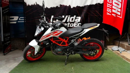 KTM Duke 200 Stacey Motos