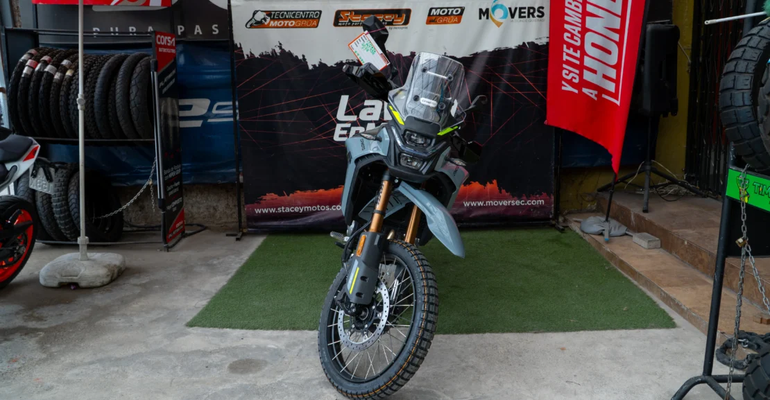 CF MOTO – MT 450 full
