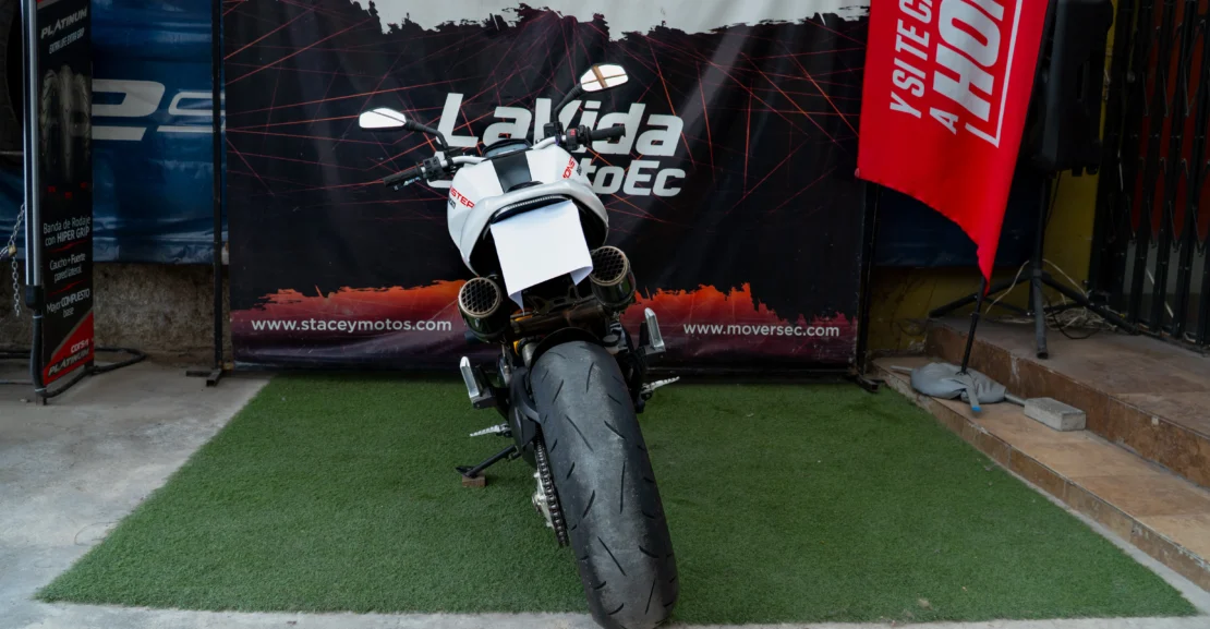 DUCATI – MONSTER 796 full