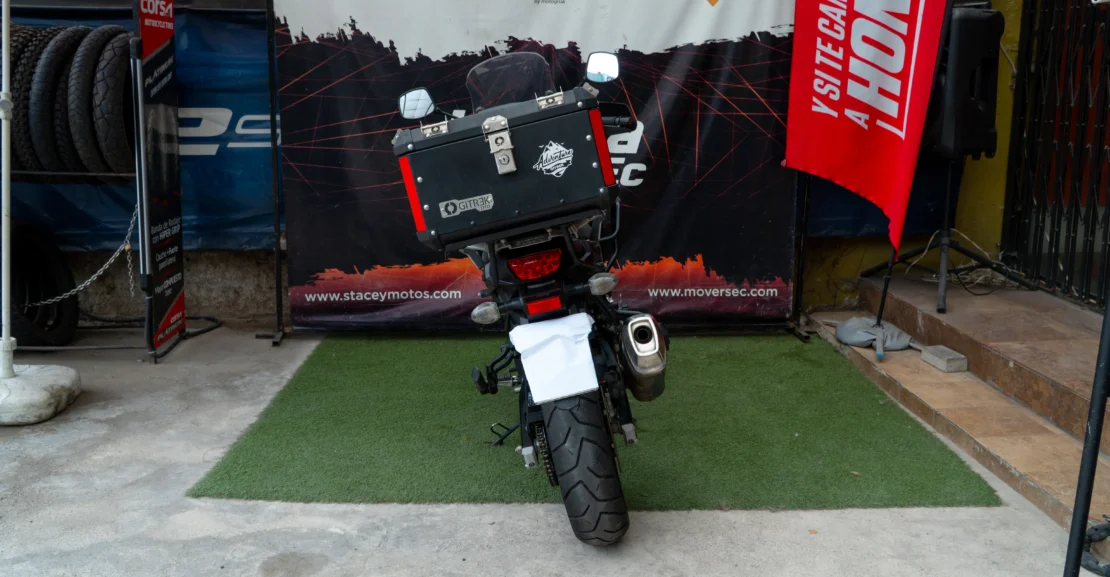 SUZUKI – V-STROM 650 full