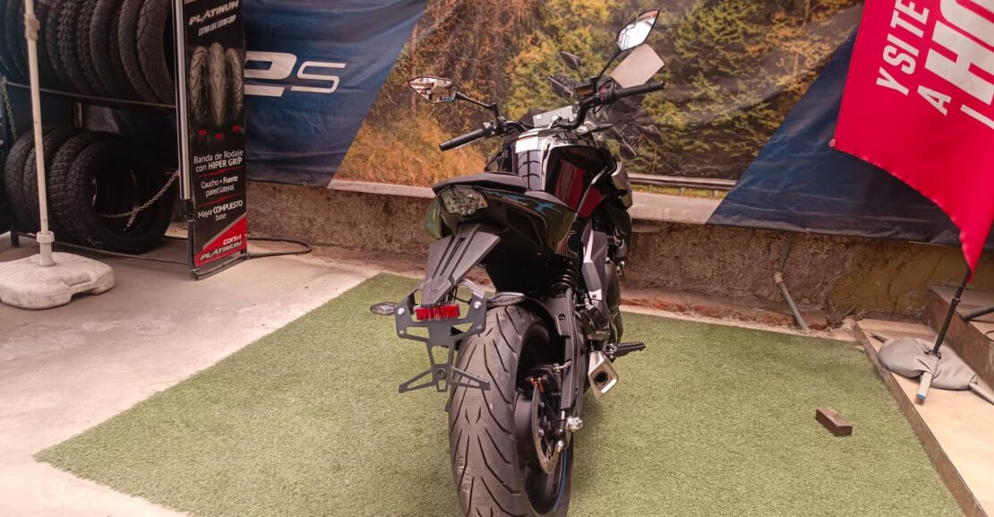 CFMOTO – 650NK full