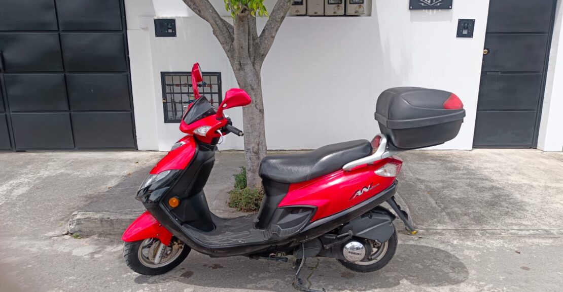 Suzuki – AN 125 full